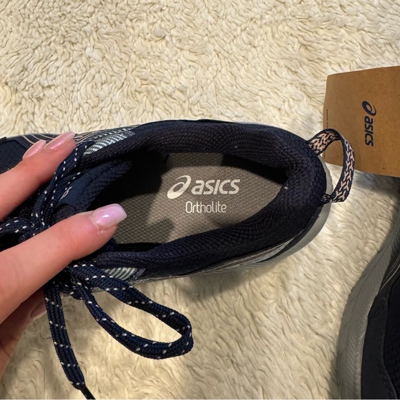 NWT ASICS Women’s Gel-Venture 9 Running Shoes - Picture 4 of 7